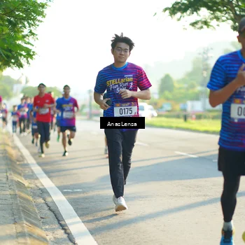 Runner Photo 8011049