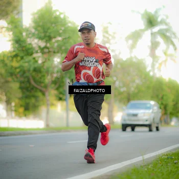 Runner Photo 8011051