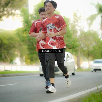 Runner Photo 8011053