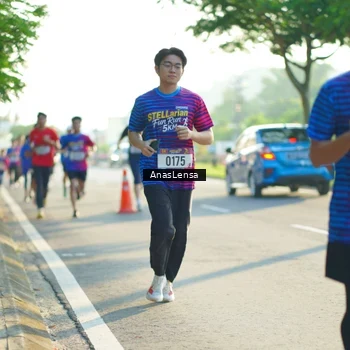 Runner Photo 8011056