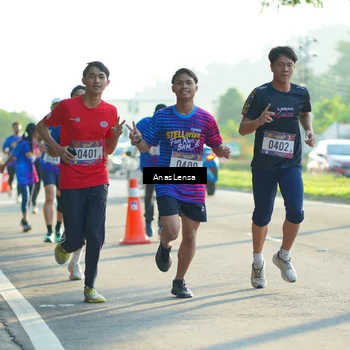 Runner Photo 8011060