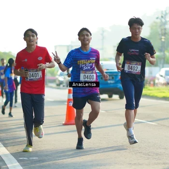 Runner Photo 8011062