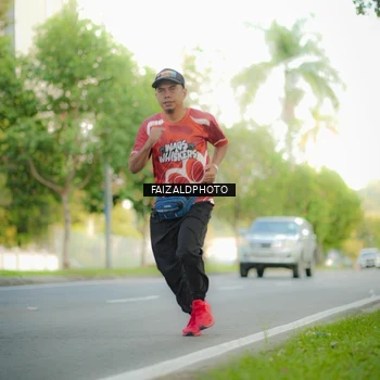 Runner Photo 8011064