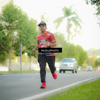 Runner Photo 8011074