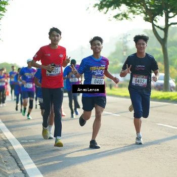 Runner Photo 8011094
