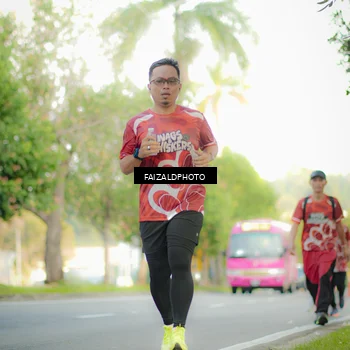 Runner Photo 8011098