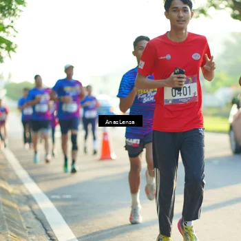 Runner Photo 8011101
