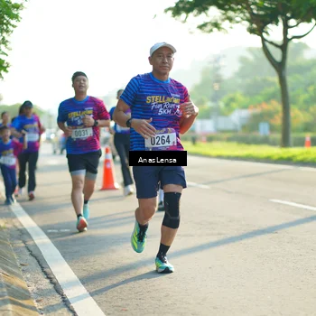 Runner Photo 8011138