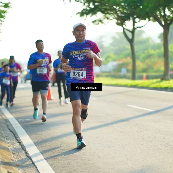 Runner Photo 8011156