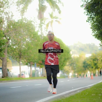 Runner Photo 8011275