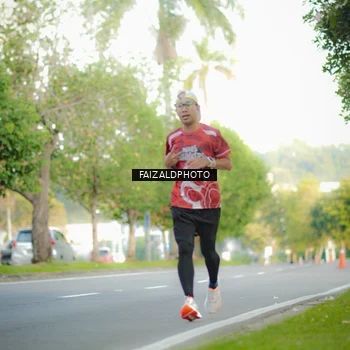 Runner Photo 8011311