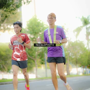 Runner Photo 8011312