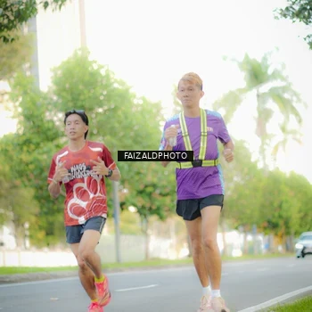 Runner Photo 8011330