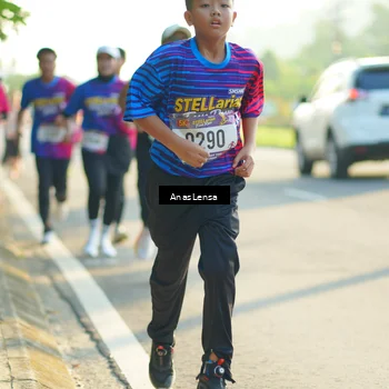 Runner Photo 8011355