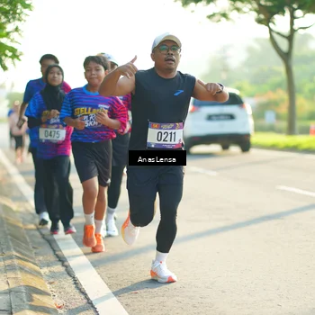 Runner Photo 8011361