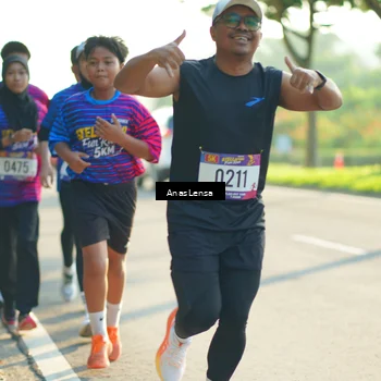 Runner Photo 8011369