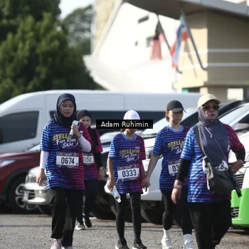 Runner Photo 8011400