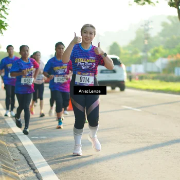 Runner Photo 8011402