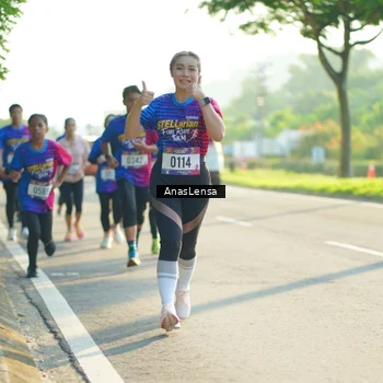 Runner Photo 8011445