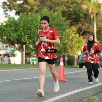 Runner Photo 8012002