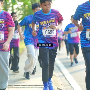 Runner Photo 8012004