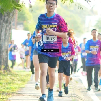 Runner Photo 8012018