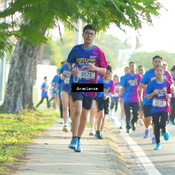 Runner Photo 8012028