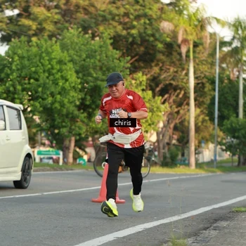 Runner Photo 8012033
