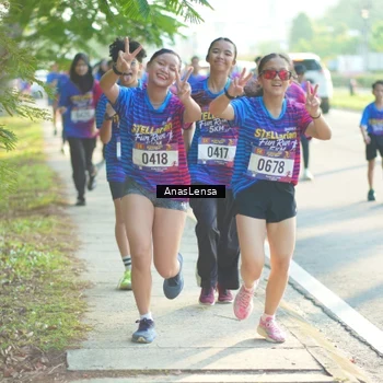 Runner Photo 8012067