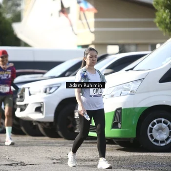 Runner Photo 8012068