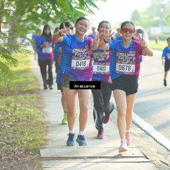 Runner Photo 8012072