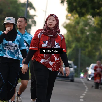 Runner Photo 8012109