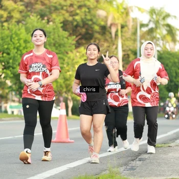 Runner Photo 8012112
