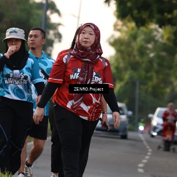 Runner Photo 8012117