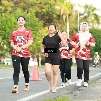 Runner Photo 8012124