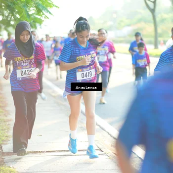 Runner Photo 8012130