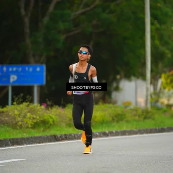 Runner Photo 8012132