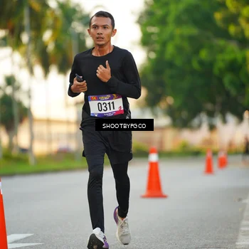 Runner Photo 8012160