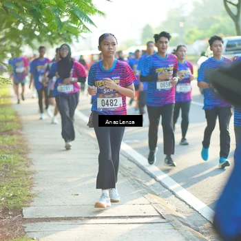 Runner Photo 8012182