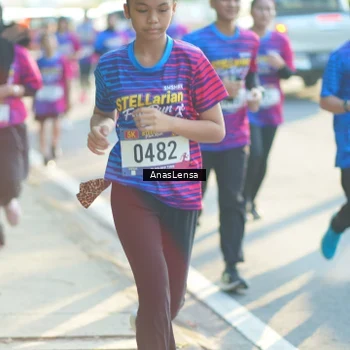 Runner Photo 8012194