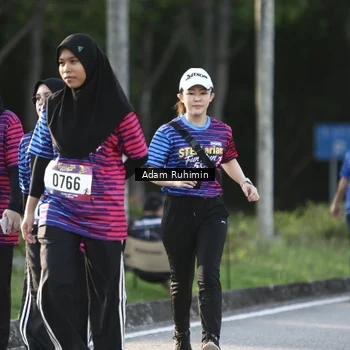 Runner Photo 8012210