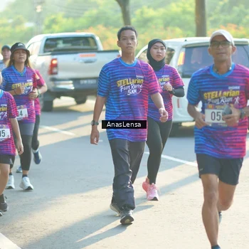 Runner Photo 8012280