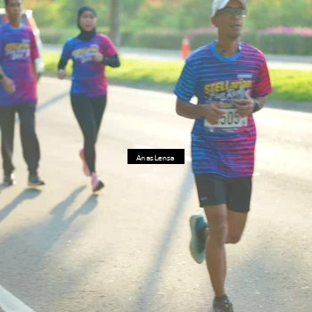 Runner Photo 8012333