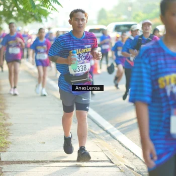 Runner Photo 8012418