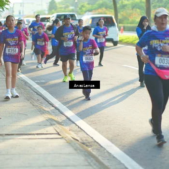 Runner Photo 8012455