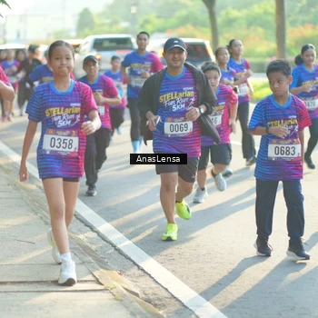 Runner Photo 8012504