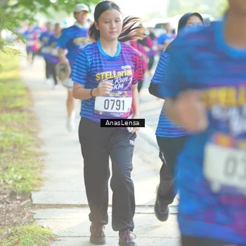 Runner Photo 8012559