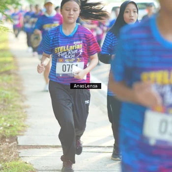 Runner Photo 8012564