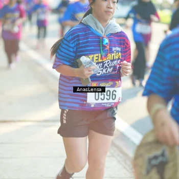 Runner Photo 8012642