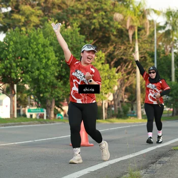 Runner Photo 8012656